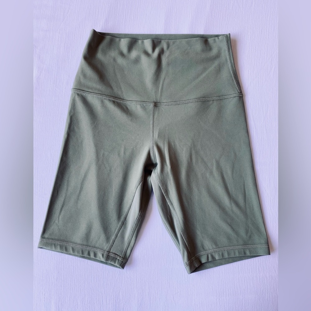 Lululemon Align Short 8” (Rosemary Green, 4)